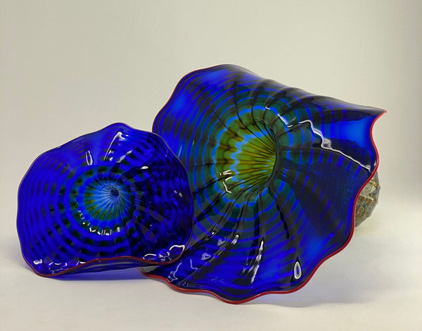 Dale Chihuly Cobalt Persian Set with Cadmium Red Lip Wraps Handblown Glass Art